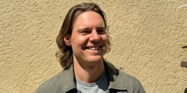 "Vi är inte en av de största ägarna, utan att gå in på exakta siffror, men vi var en av flera i det tidiga stadiet", säger tech-profilen Tobias Bengtsdahl, partner på venture capital firman Antler, om sin investering i det hajpade svenska AI-bolaget Lovable till Dagens PS.