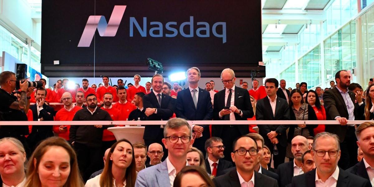 Larmjätten Verisures notering var en av de händelser som bidrog till rejält ökad handel på Stockholmsbörsen under oktober.