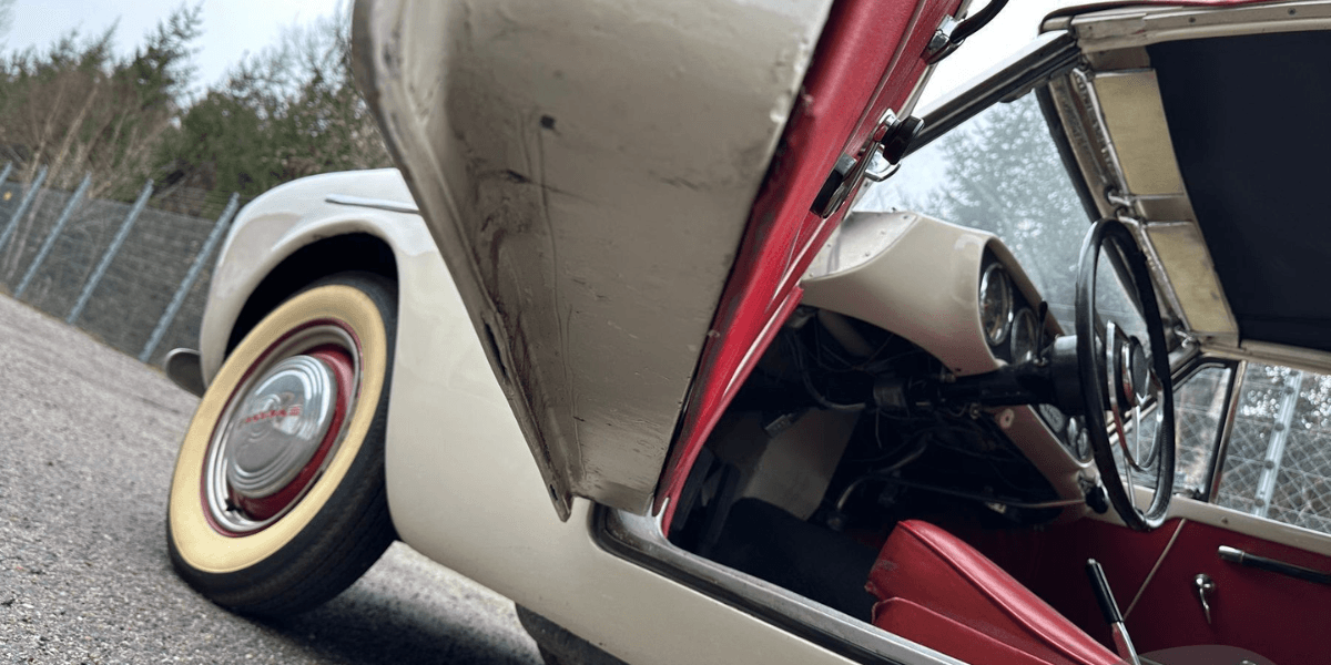 Sugen på en bit unik historia så har du chansen nu. (Foto: Bilweb Auctions)