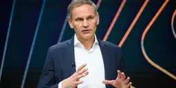 Biljätten vill locka tillbaka kineserna med AI-bilar