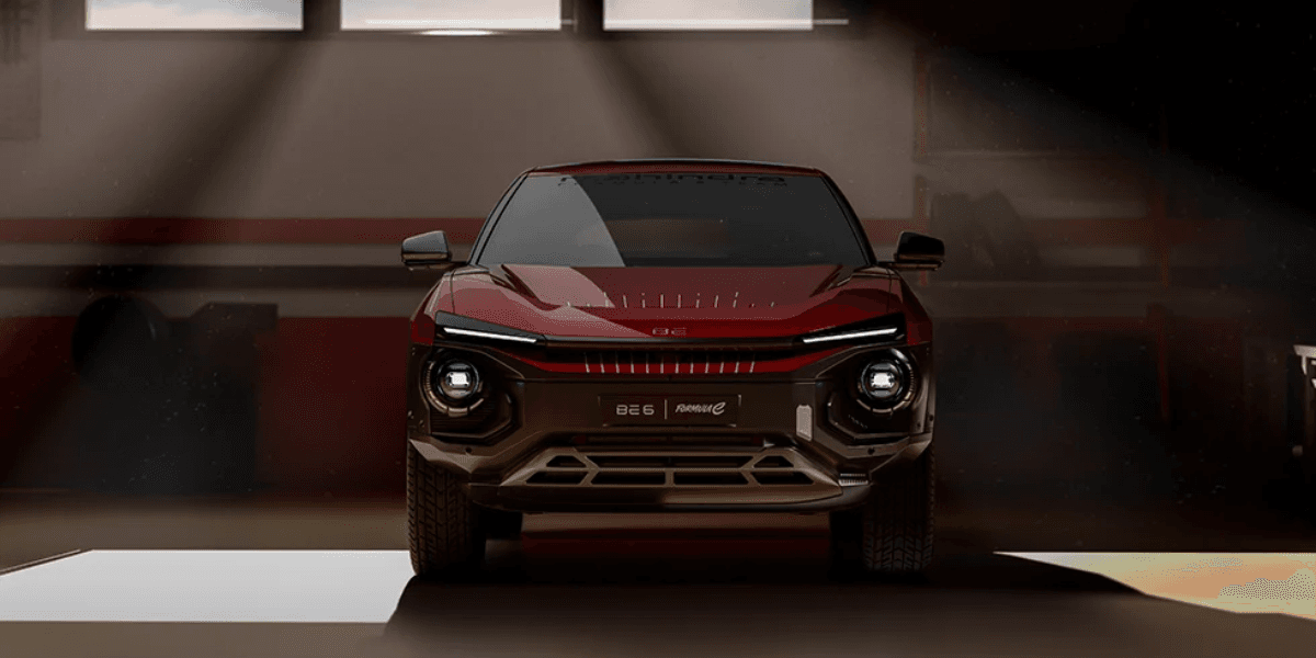 Vad är det egentligen för bil det här? (Foto: Mahindra)