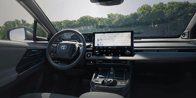 Kanske lite känslolös inredning men funktionell, för det mesta. (Foto: Toyota)