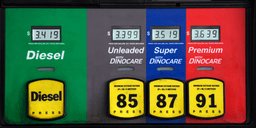 Olja pressas av överskott – kan fortsätta falla under 2026