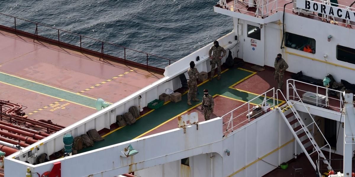 Fartyg ur skuggflottan misstänk för drönarattacker