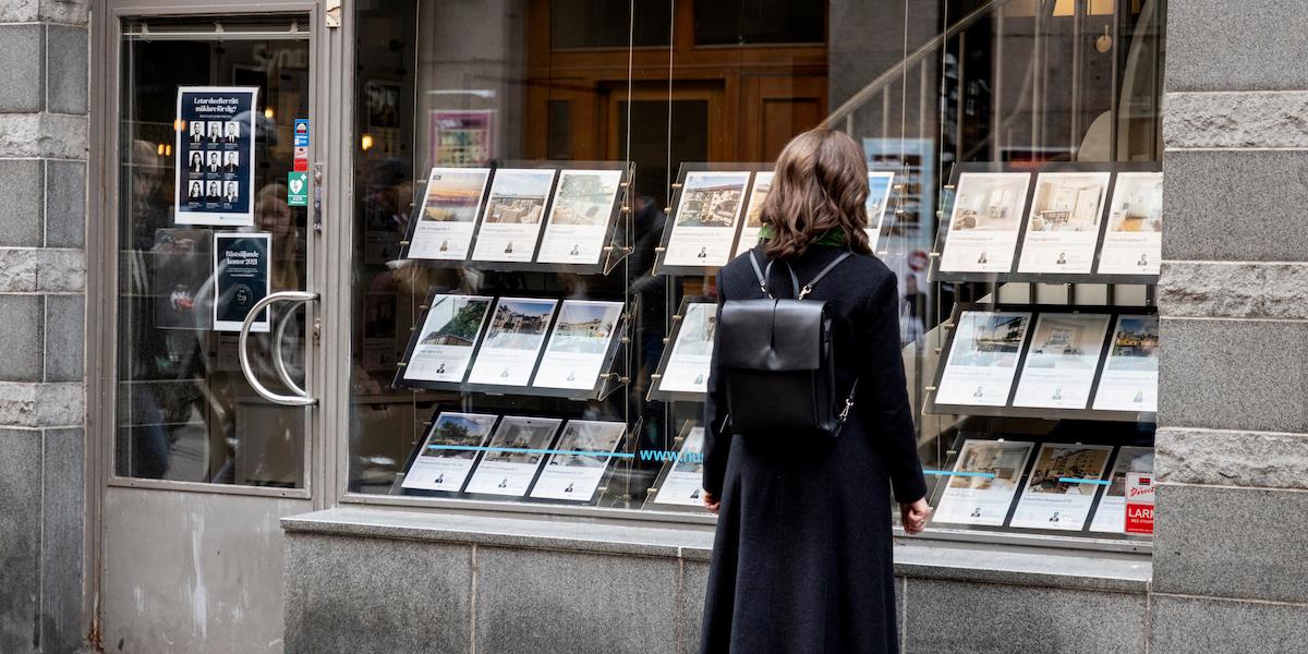 En majoritet av mäklarna tror på stillastående bostadspriser under 2026