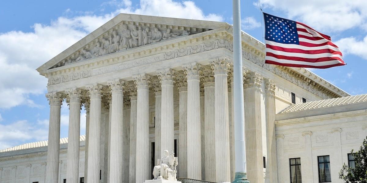 Högsta domstolen i USA ger mer makt till Trump. (
